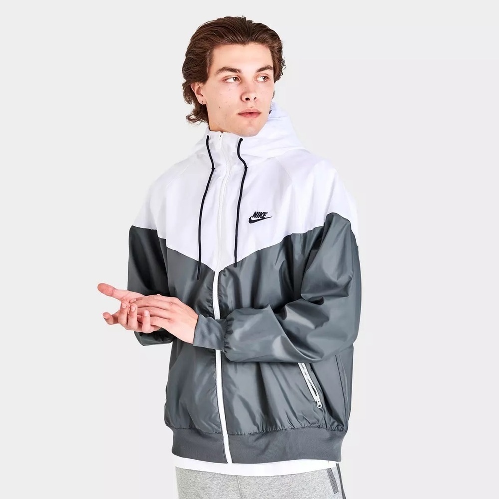 Sz various Men's Nike Sportswear Windrunner Woven Hooded Jacket